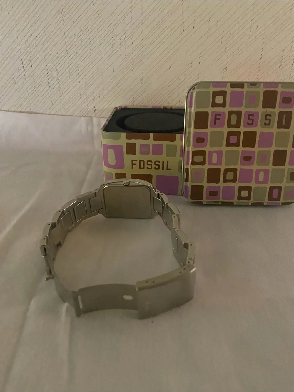 Fossil Silver Watch with Black background and Silver dial and Link Bracelet